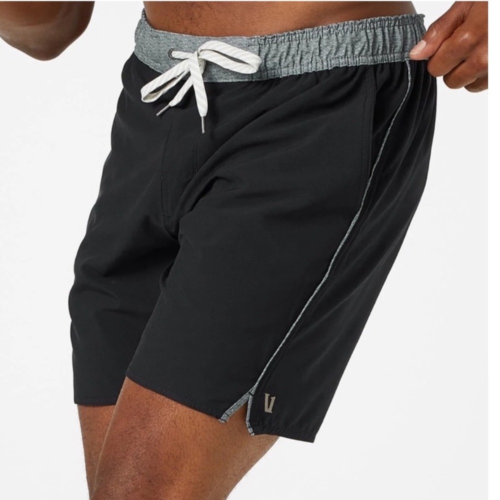 VUORI Men's Trail Short Black Gray
Running Outdoor Size Medium